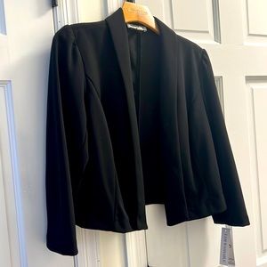 Ladies waist blazer. Shelby & Palmer brand. Size M. Still has tags.